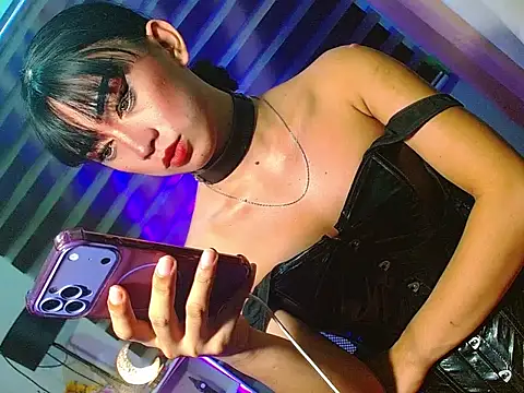 โชว์เว็บแคมของ HOLLYWOOD_QUEEN_88