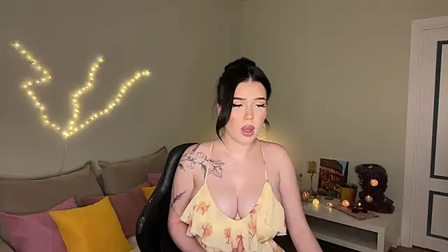 mistress_of_hearts Chat XXX live