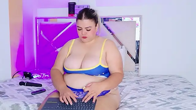 KiimBrooks Adlı Modelin Web Kamerası Şovu
