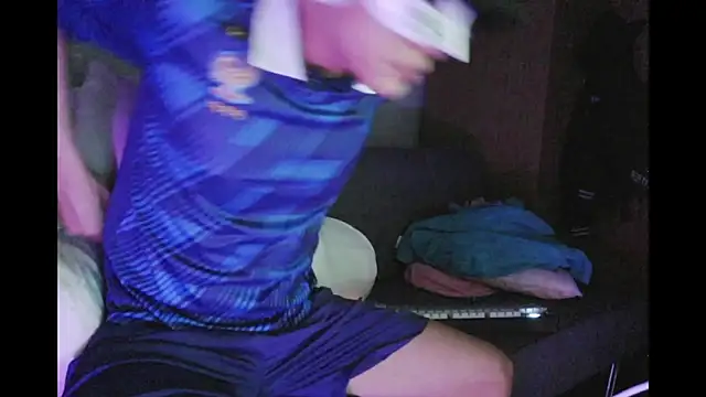 boyhigh1997 Show Webcam