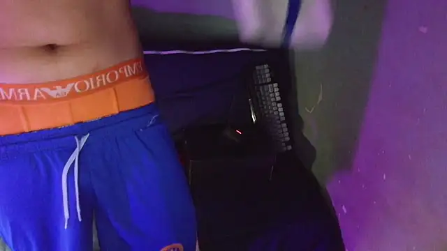 boyhigh1997 网络视讯表演