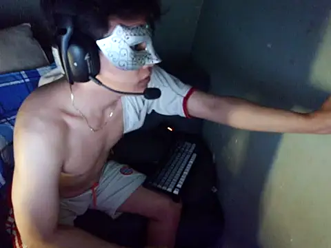 boyhigh1997 Show Webcam