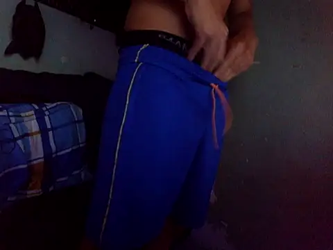 boyhigh1997 Show Webcam