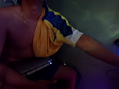 boyhigh1997 Show Webcam