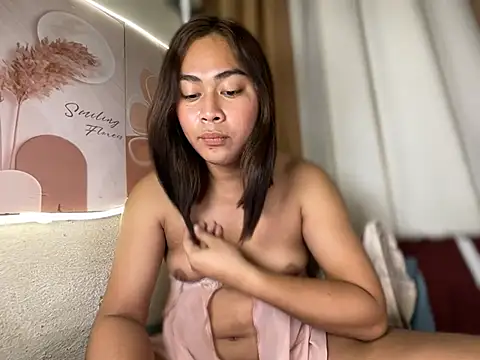 Sweetasian_cum Adlı Modelin Web Kamerası Şovu
