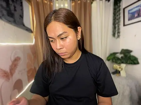 Sweetasian_cum's Webcam Show