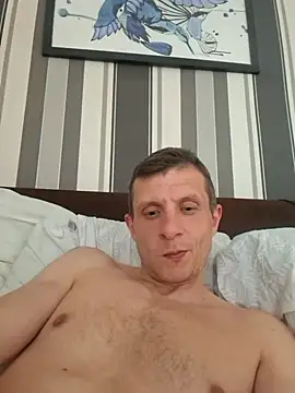 BigDmasked Show in webcam