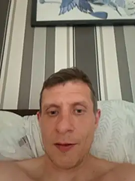 BigDmasked webkamerás műsora