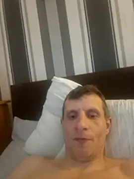 BigDmasked Pertunjukan Webcam