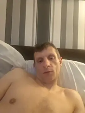 BigDmasked Show in webcam