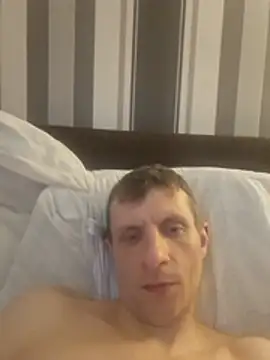 הופעת וובקאם של BigDmasked