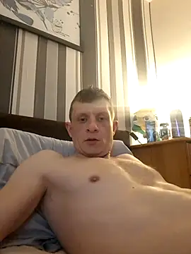 BigDmasked Show in webcam