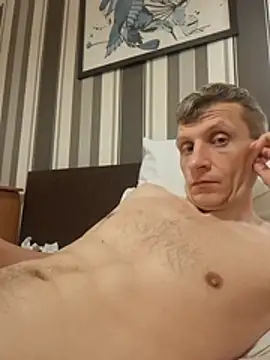 BigDmasked Show in webcam