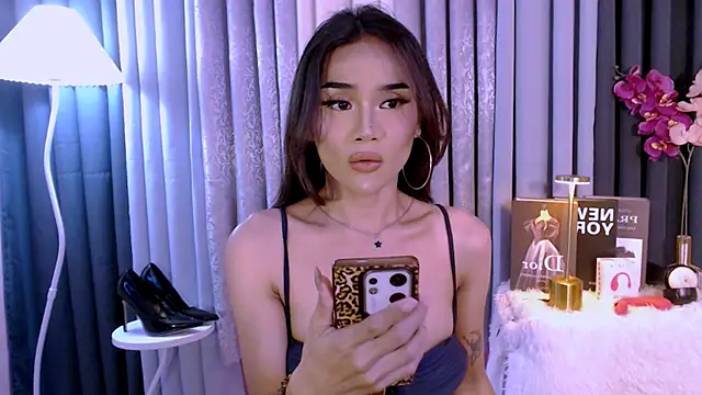 Coka_bella's Webcam Show