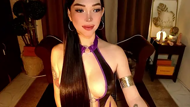 Show modela MouthWatering_Ayesha na web-kameri