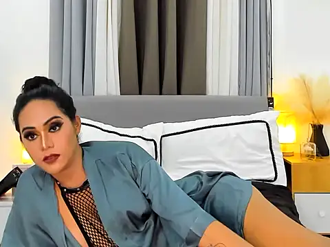 VersatilePia's Webcam Show