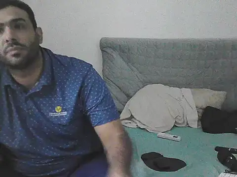 Webkamerová show alphalatinobearx