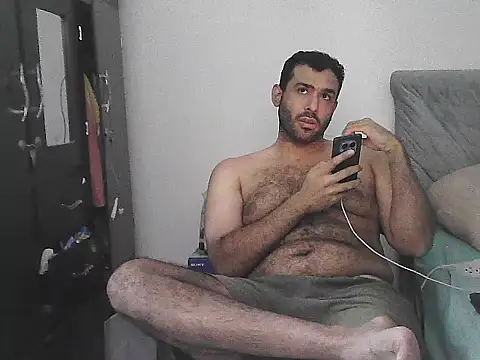 Webkamerová show alphalatinobearx