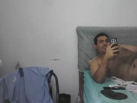 alphalatinobearxn Webbikameraesitys