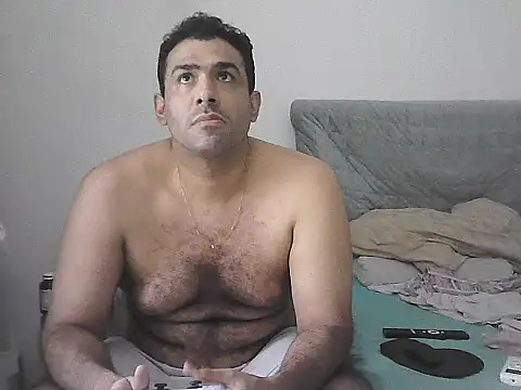 alphalatinobearx webcam show