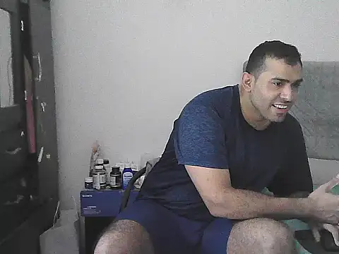 alphalatinobearx Pertunjukan Webcam