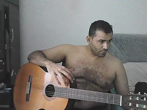 alphalatinobearx Show Webcam