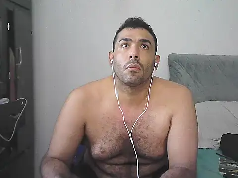 alphalatinobearx Webcam-Show