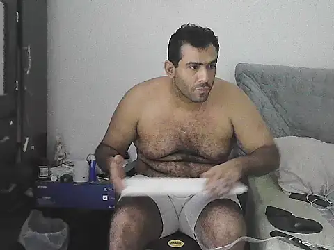 Show modela alphalatinobearx na web-kameri