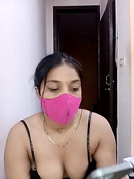Cute_Rakhi8 Adlı Modelin Canlı XXX Sohbeti
