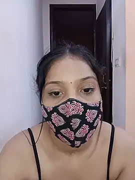 צ'אט XXX בשידור חי של Cute_Rakhi8