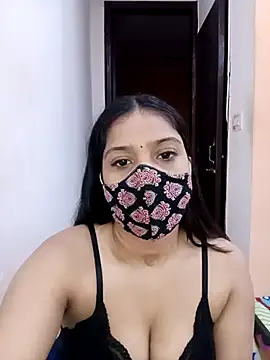 Cute_Rakhi8 Adlı Modelin Canlı XXX Sohbeti
