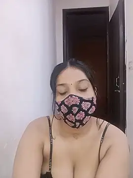 Cute_Rakhi8 Adlı Modelin Canlı XXX Sohbeti