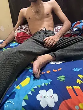 Mumbai_guyy: διαδικτυακό σόου στην κάμερα