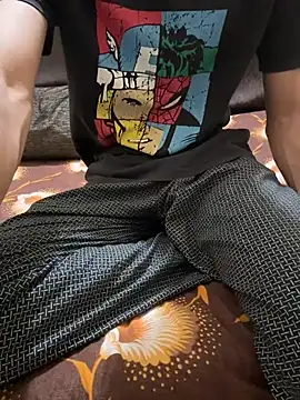 Mumbai_guyy Adlı Modelin Web Kamerası Şovu