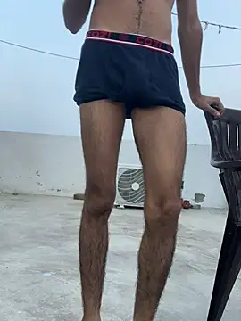 funny_sexxx: διαδικτυακό σόου στην κάμερα