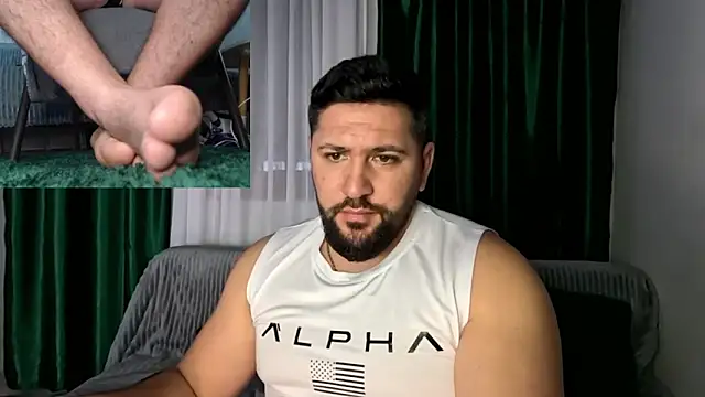 Pokazy przed kamerką – Gold_Alpha_Boy