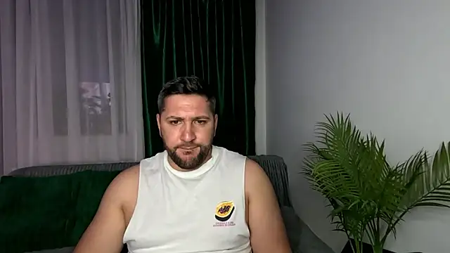Chat XXX en directo de Gold_Alpha_Boy