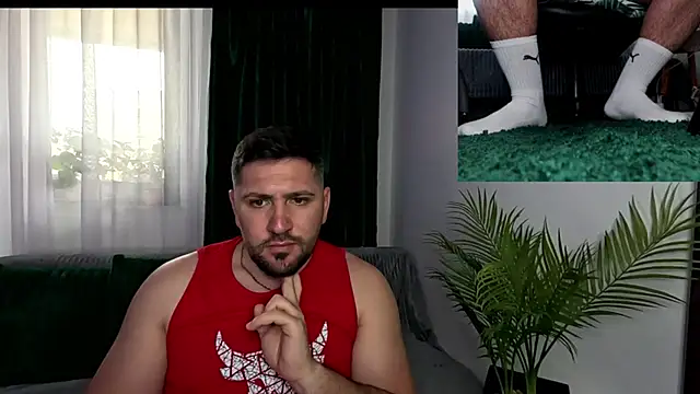 Gold_Alpha_Boy: διαδικτυακό σόου στην κάμερα