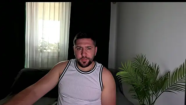 Gold_Alpha_Boy Show Webcam