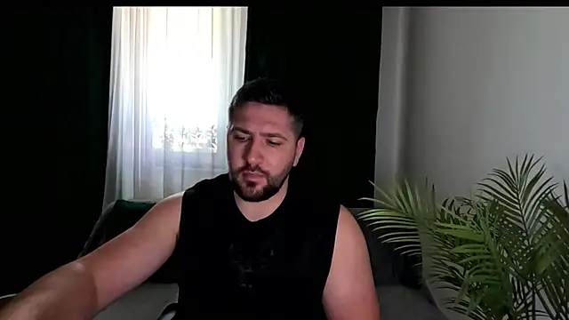 Gold_Alpha_Boy Adlı Modelin Canlı XXX Sohbeti