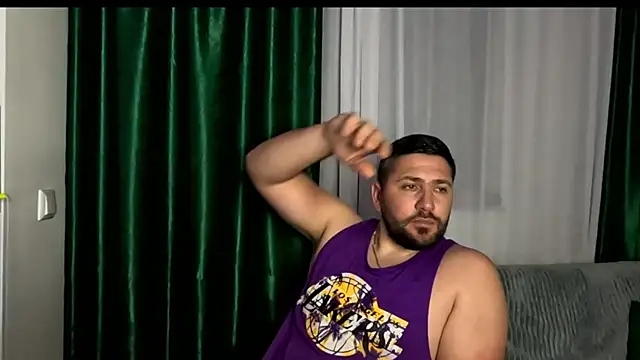 Gold_Alpha_Boy Chat XXX in diretta