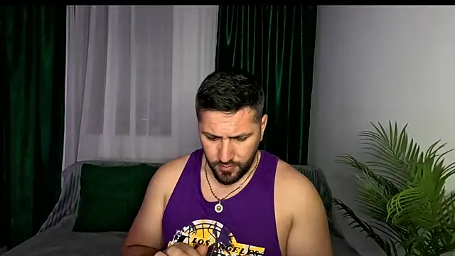 Gold_Alpha_Boy Webcam show