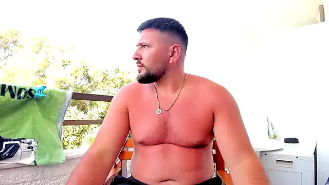 Pokazy przed kamerką – Gold_Alpha_Boy