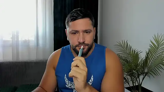 Gold_Alpha_Boy Pertunjukan Webcam