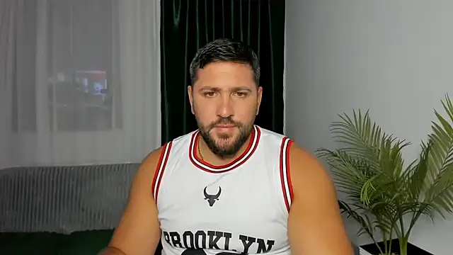 Gold_Alpha_Boy Show Webcam