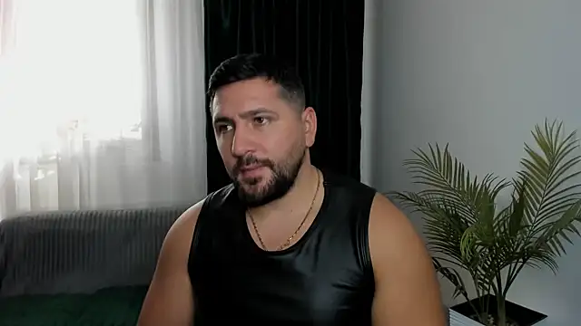 Gold_Alpha_Boy Webcamshow