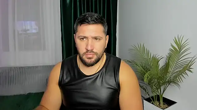 Gold_Alpha_Boy Adlı Modelin Web Kamerası Şovu