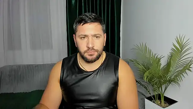 Gold_Alpha_Boy Show Webcam
