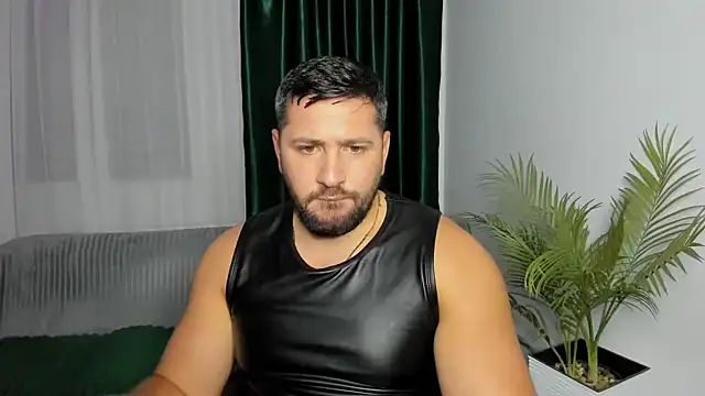 Gold_Alpha_Boy Show in webcam