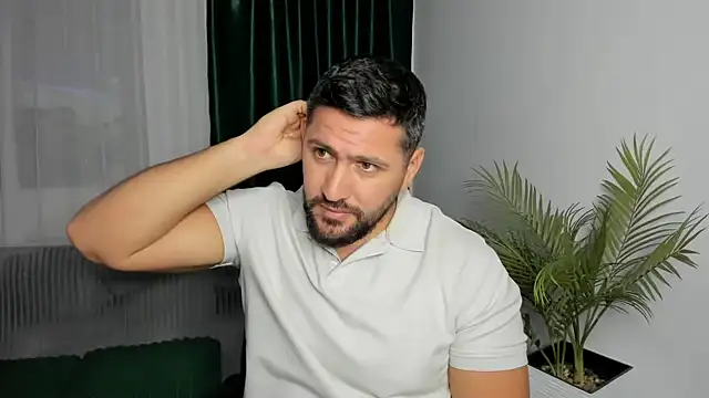 Gold_Alpha_Boy Шоу с уебкамера